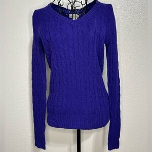 Women’s Blue Cable Knit V-Neck Sweater NWT Size S